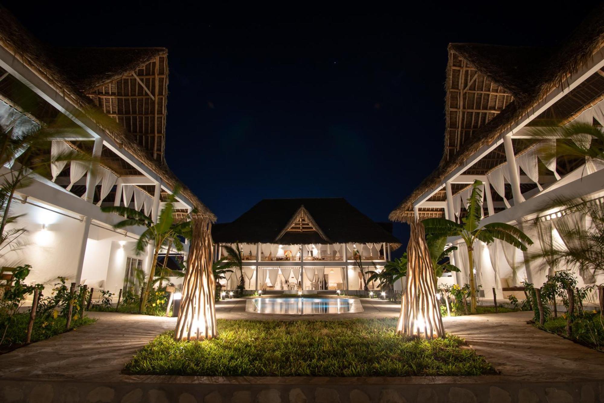 Rafiki Tamu Residential Resort วาตามู ภายนอก รูปภาพ