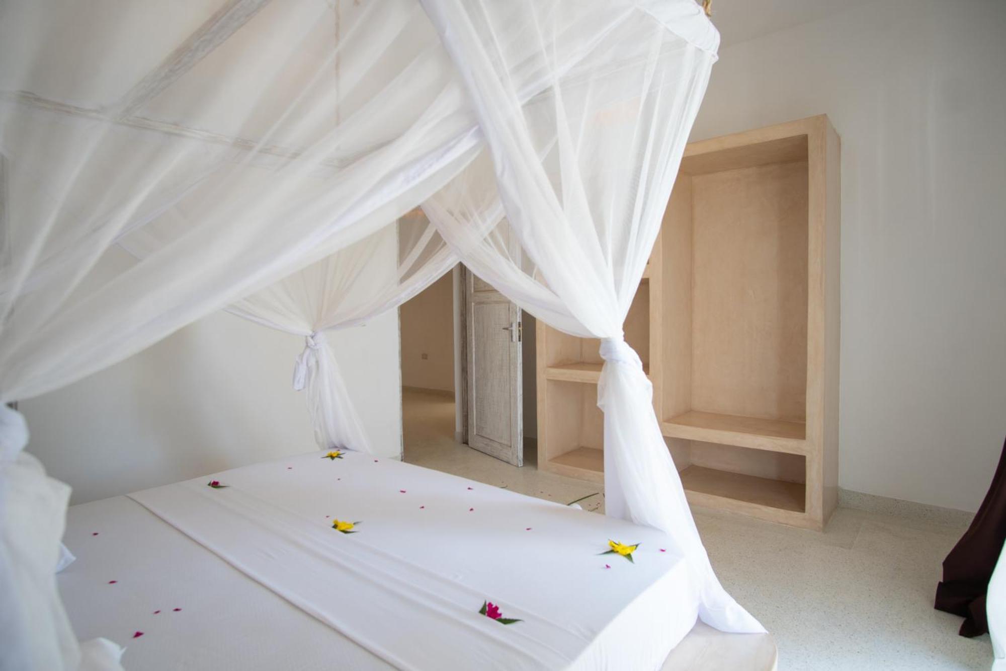 Rafiki Tamu Residential Resort วาตามู ภายนอก รูปภาพ