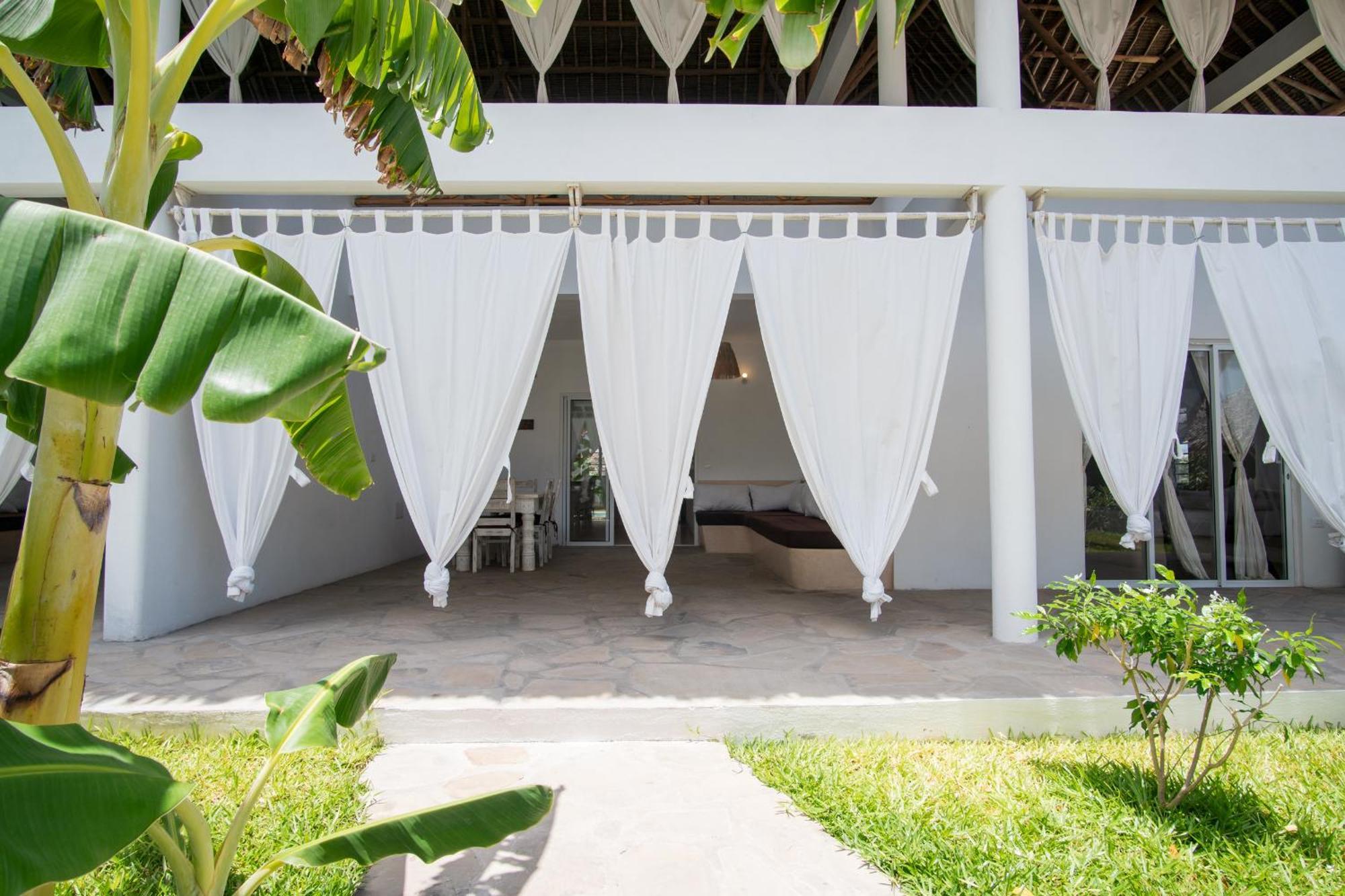 Rafiki Tamu Residential Resort วาตามู ภายนอก รูปภาพ