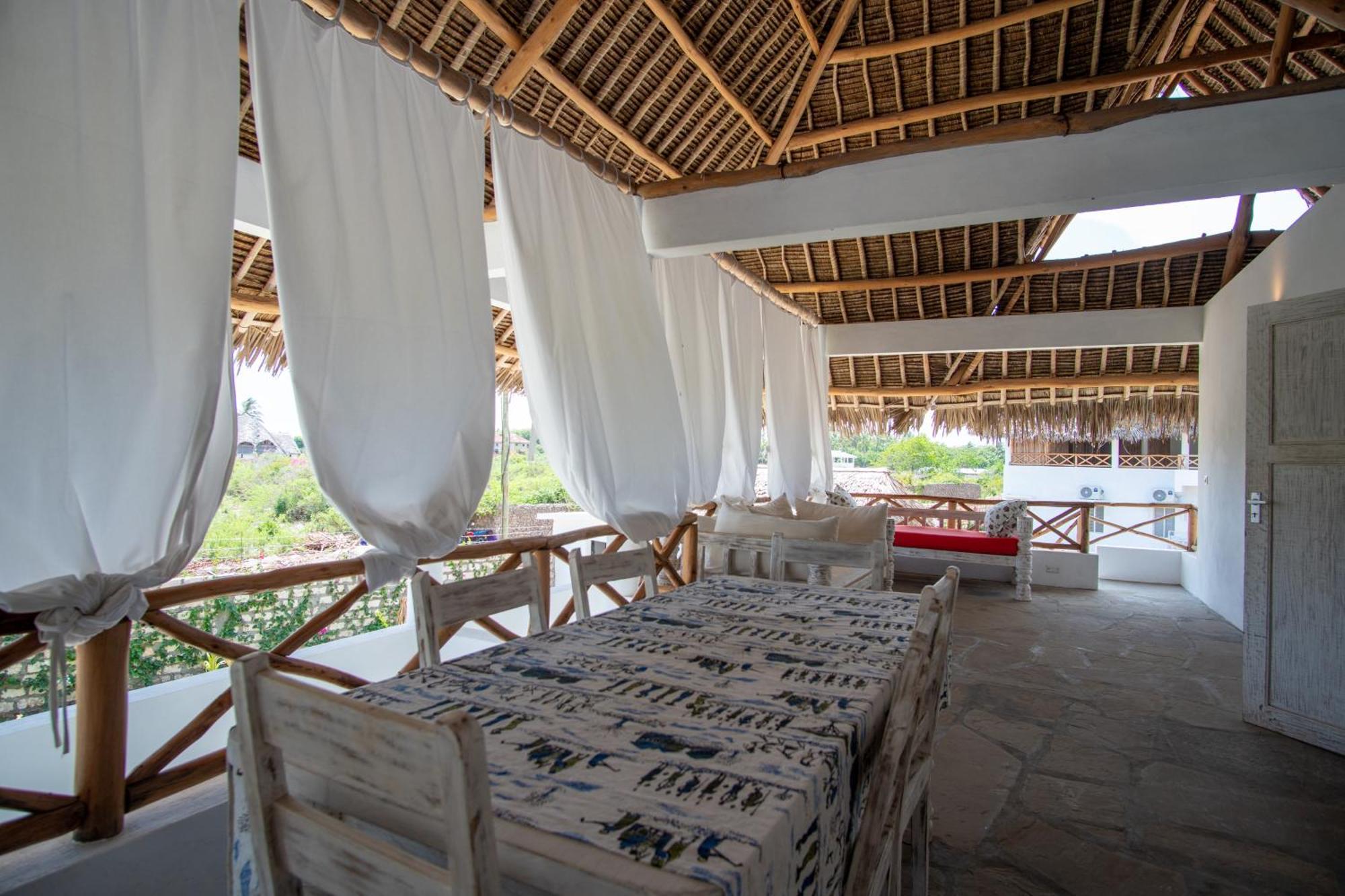 Rafiki Tamu Residential Resort วาตามู ภายนอก รูปภาพ