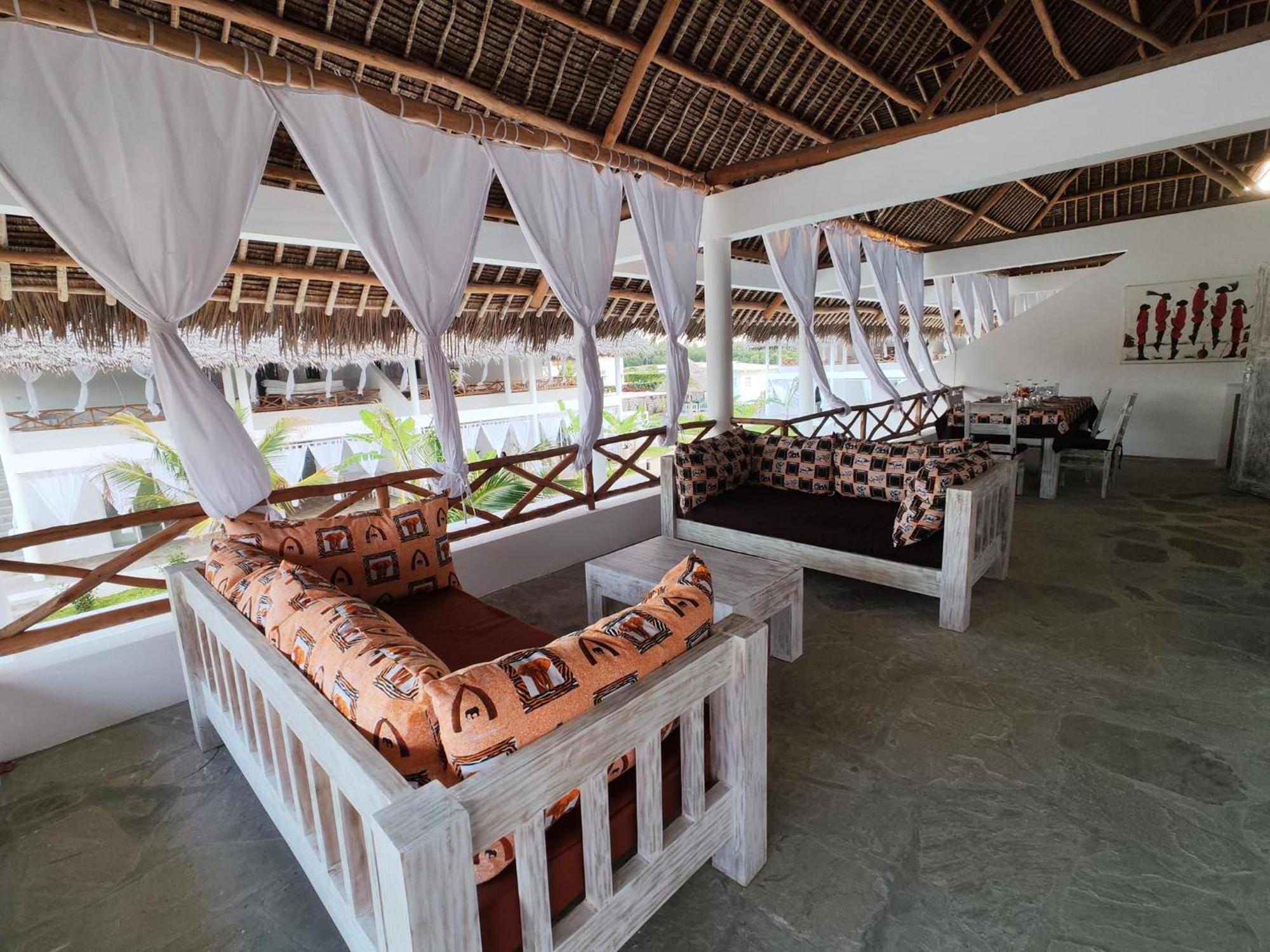 Rafiki Tamu Residential Resort วาตามู ภายนอก รูปภาพ