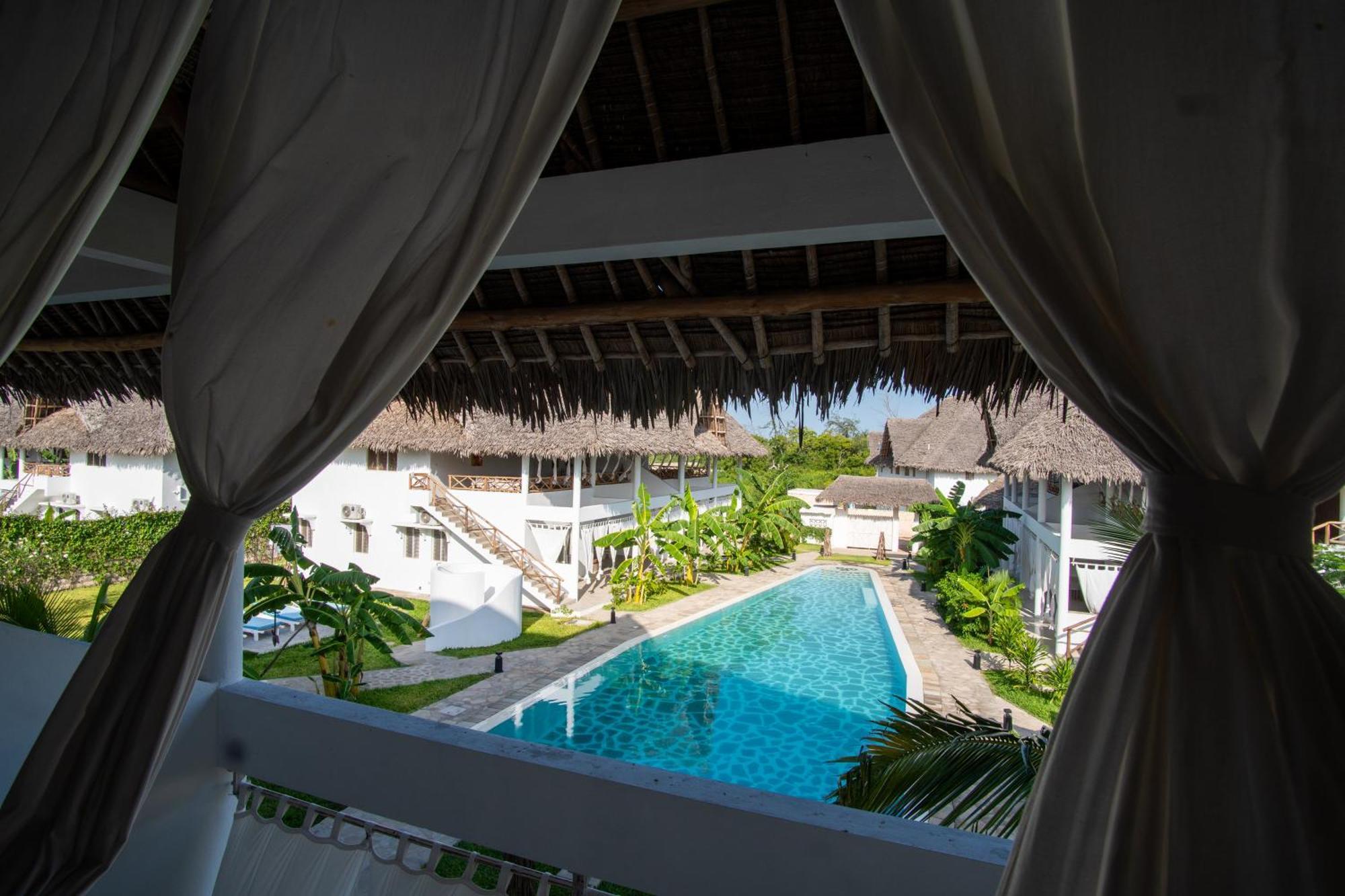 Rafiki Tamu Residential Resort วาตามู ภายนอก รูปภาพ